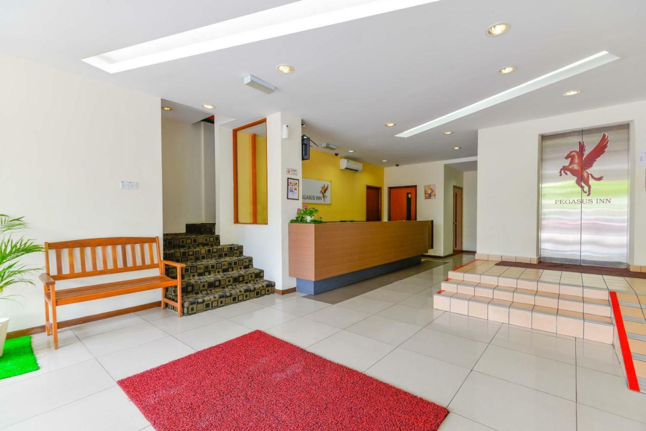 Fumah Hotel Shah Alam Esterno foto